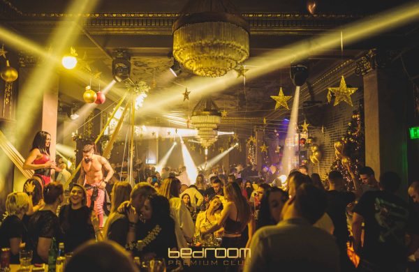 Bedroom Premium - Menuground